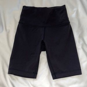 Lululemon Biker shorts 4”